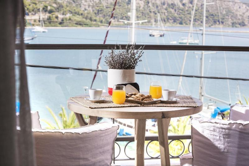 Argostoli Marina Suites Экстерьер фото